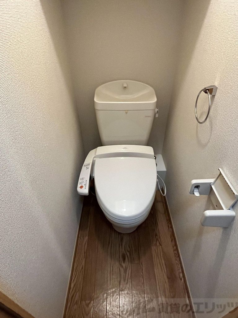 トイレ　下駄箱