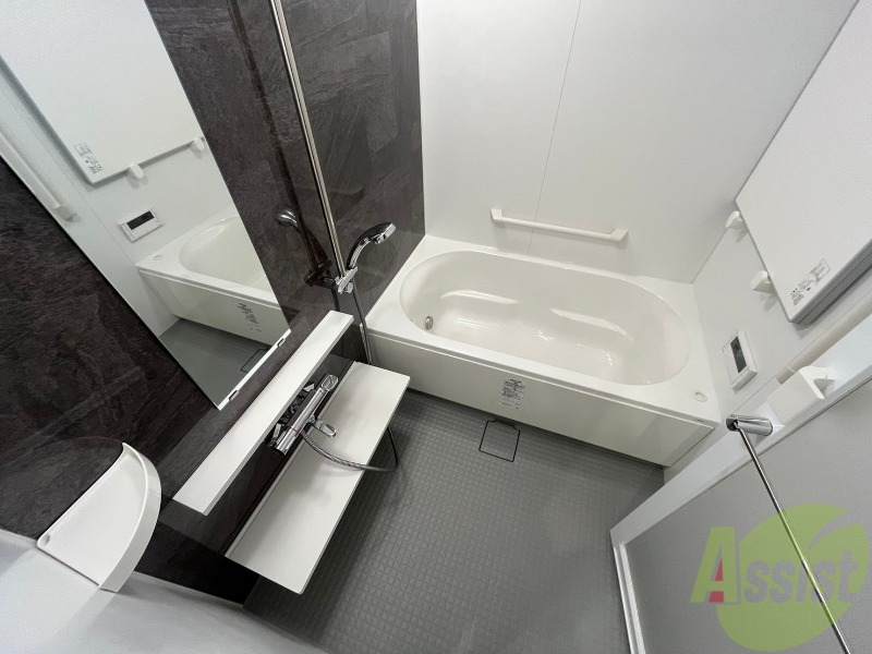 バス・シャワールーム　追い炊き機能付きでいつでも温かいお風呂に入れますね。