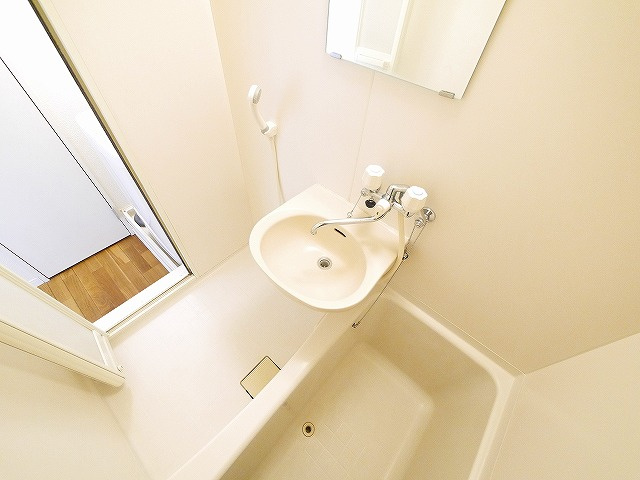 バス・シャワールーム　お風呂です