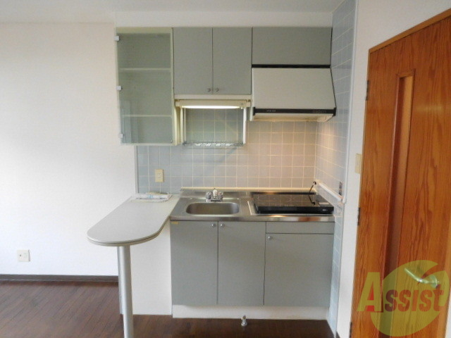 キッチン　ＩＨコント２口収納も多いキッチンで使いやすいですよ！