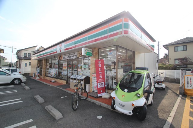 コンビニ　セブンイレブン（コンビニ）まで855m