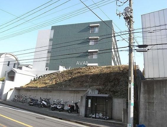 【ビューコートQMの建物外観】