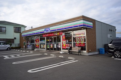 コンビニ　スリーエフ 平塚インター入口店（コンビニ）まで1056m