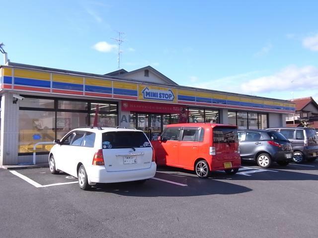 コンビニ　ミニストップ各務原新栄町2丁目店（コンビニ）まで183m