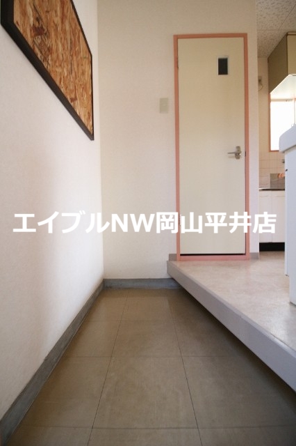 玄関　※同タイプのお部屋の写真です