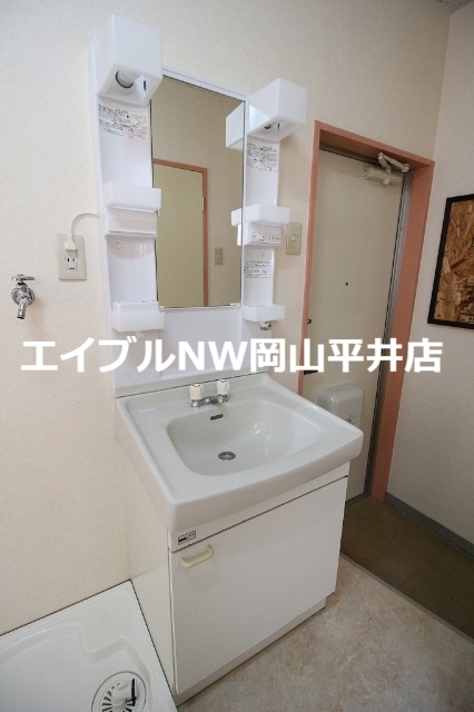 洗面設備　※同タイプのお部屋の写真です