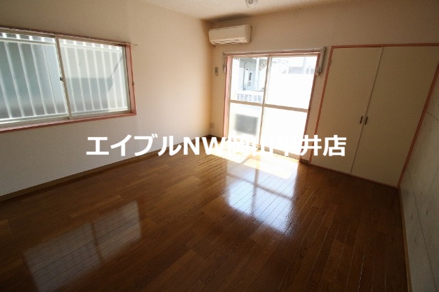 居室・リビング　※同タイプのお部屋の写真です