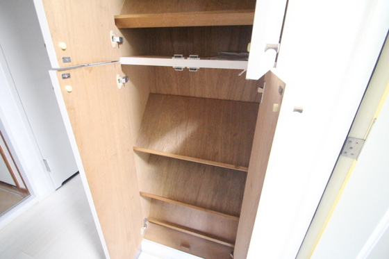 収納　※別部屋の写真です