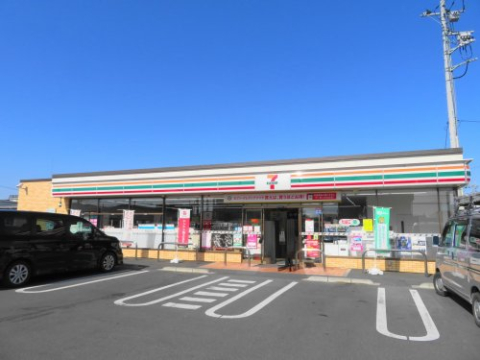 コンビニ　セブンイレブン宇都宮若草3丁目店（コンビニ）まで491m