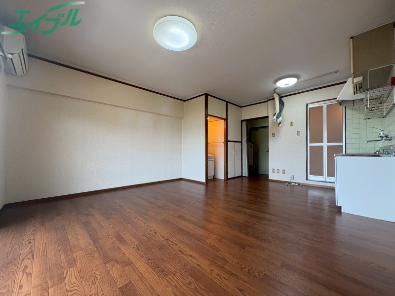 居室・リビング　洗濯機置き場