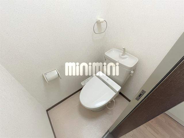 トイレ　温水便座付き