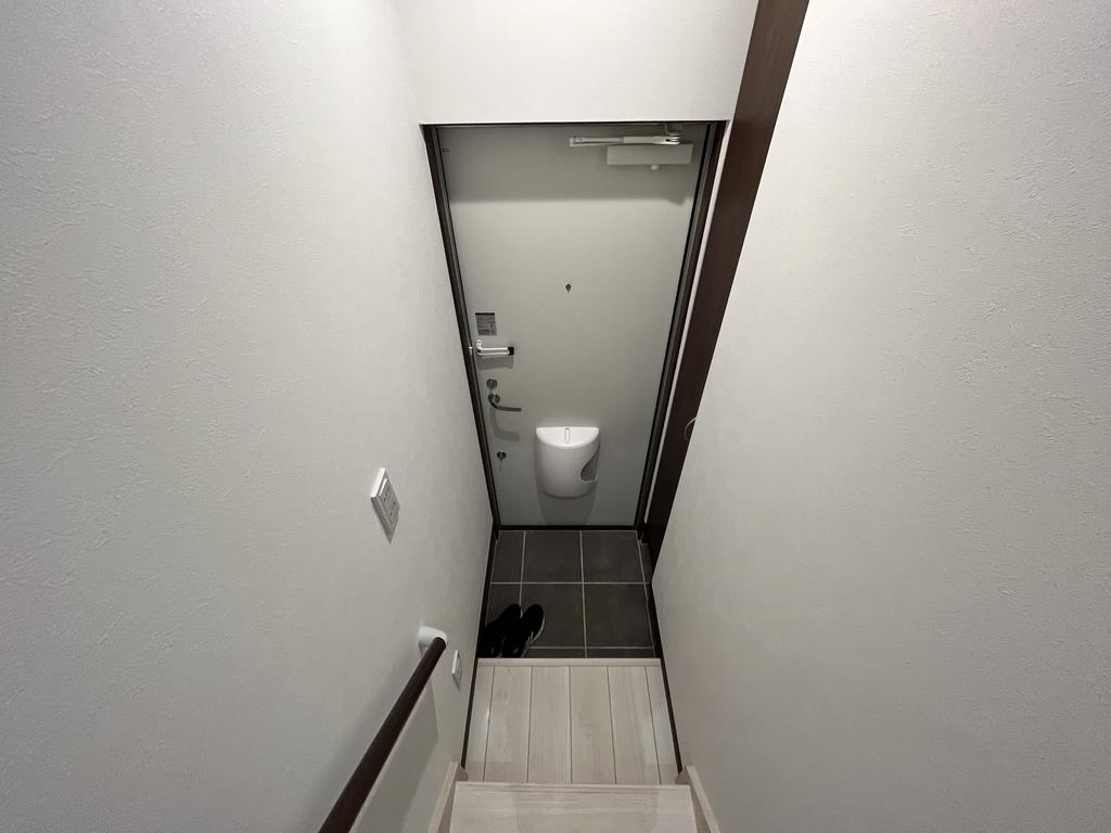 玄関　同施工会社別物件の参考　　現況優先