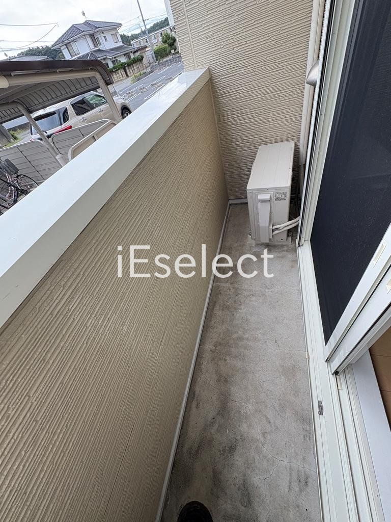 バルコニー　お洗濯物はこちらで