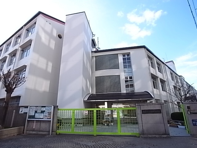 【神戸市灘区鹿ノ下通のマンションの小学校】