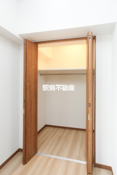 収納　写真は同タイプ別号室