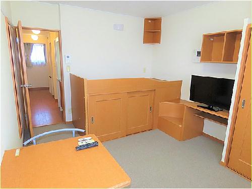 居室・リビング　ハイベッドタイプのお部屋です