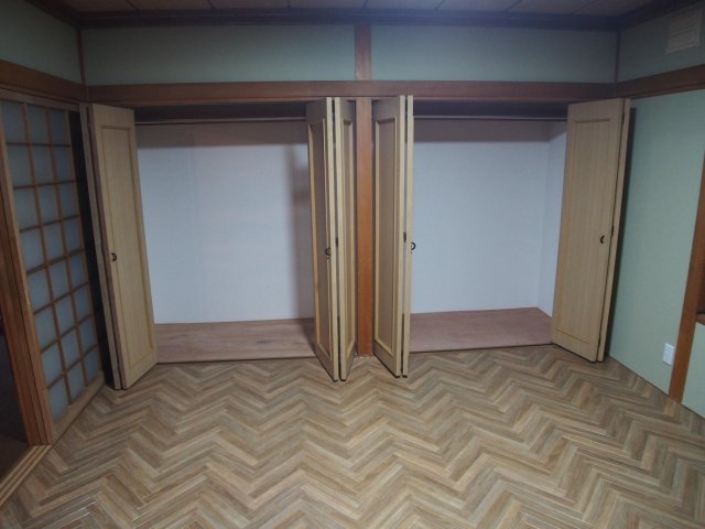 収納　広々収納付き