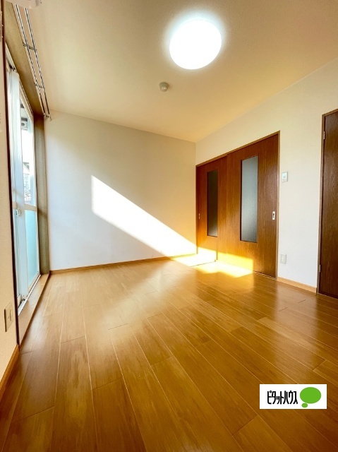 居室・リビング　１０２　同一タイプ