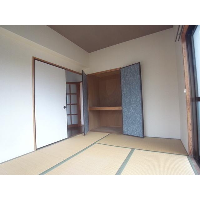 収納　便利な収納スペースです