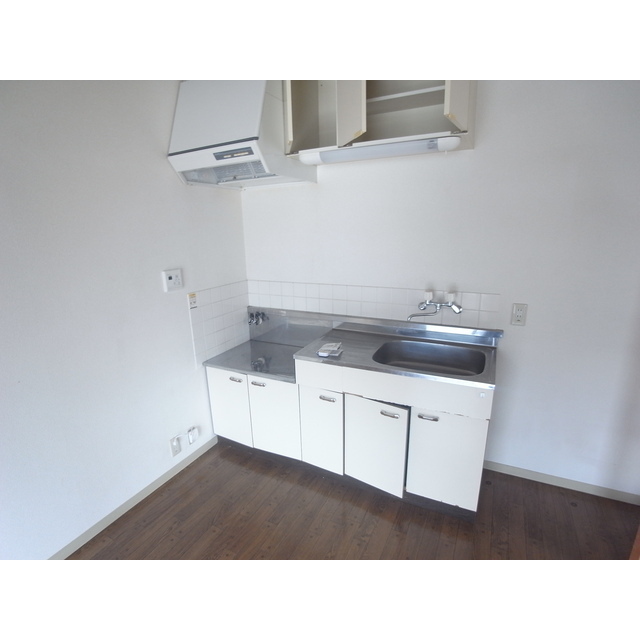 キッチン　コンパクトなキッチンで掃除もラクラク