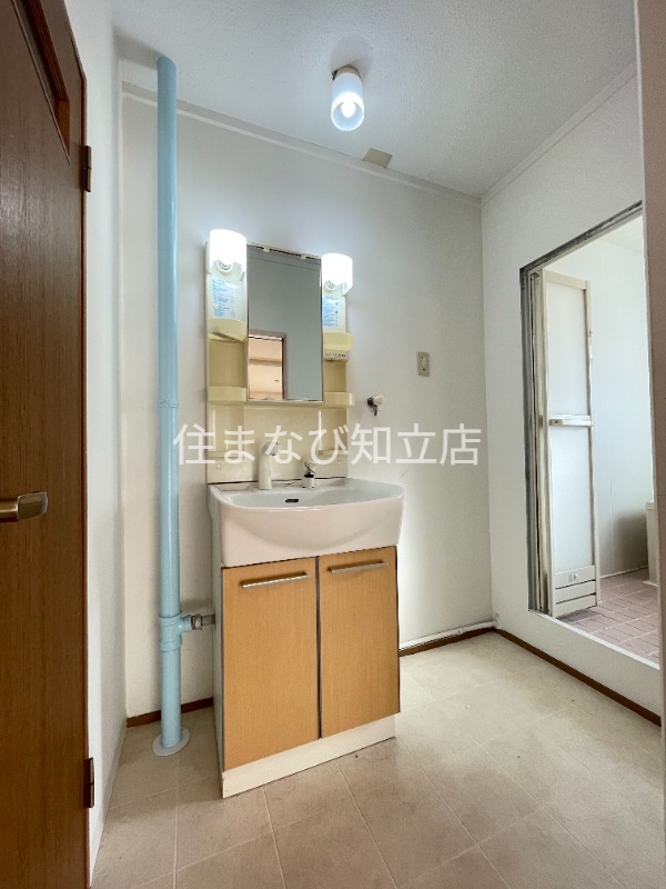 洗面設備　同型別部屋写真