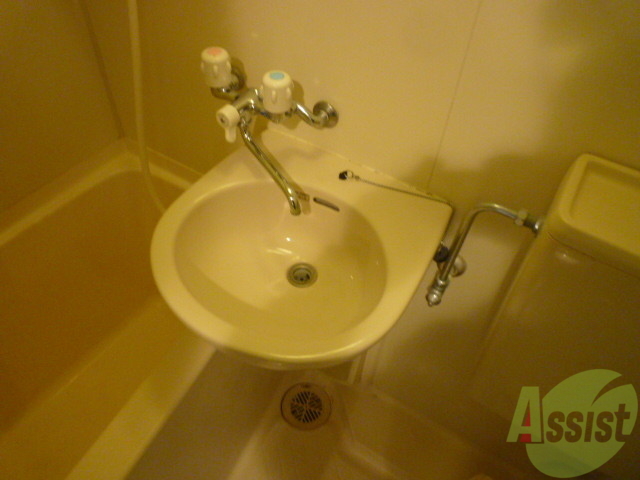 洗面設備　可愛い洗面台が癒されますね。