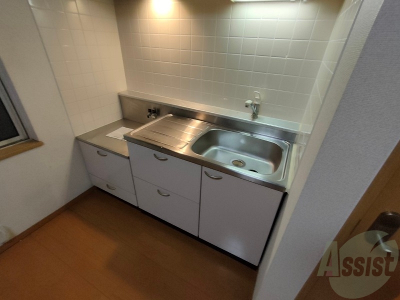 キッチン　キッチンはスペースも広々していて使いやすそうですよ！