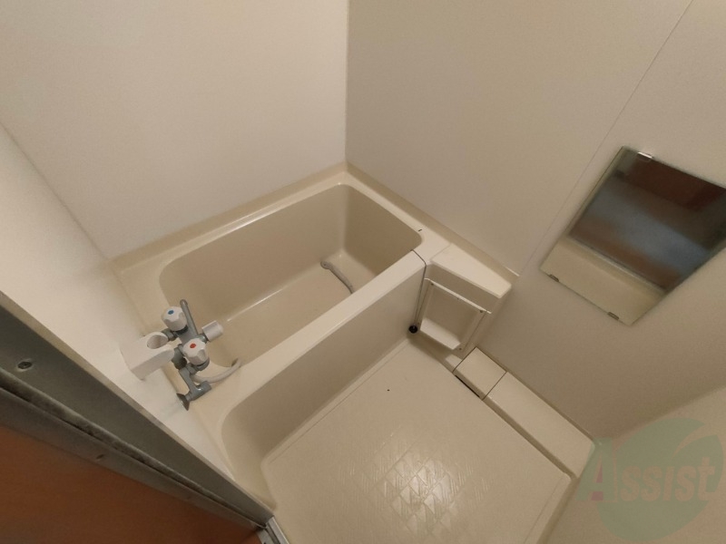 バス・シャワールーム　お風呂です。ゆっくりお風呂につかるのも体に良いですね～