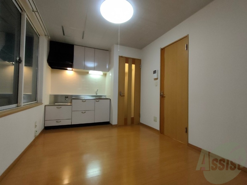 居室・リビング　広くてキレイなお部屋が広がっていて、充実した生活が送れそう。