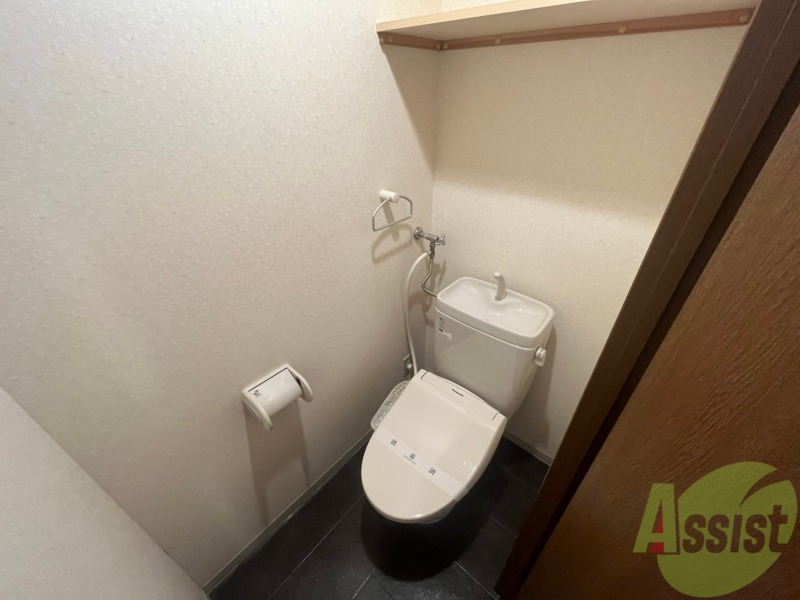 トイレ　トイレです。ウォシュレット付を探している方、おすすめです。