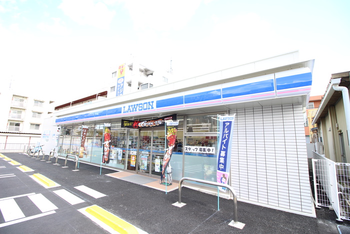 コンビニ　ローソン（コンビニ）まで70m