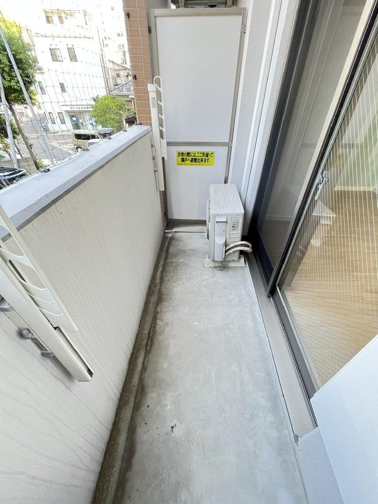 バルコニー　※別フロアの写真です