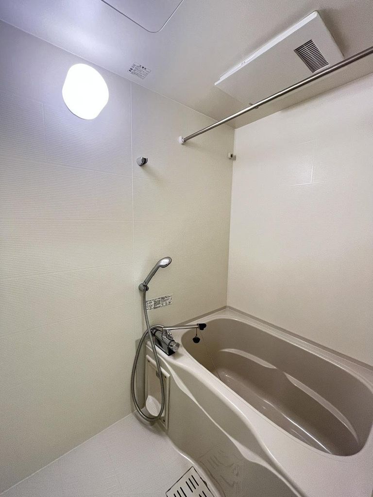 バス・シャワールーム　※代表タイプの写真のため実際と異なる場合がございます