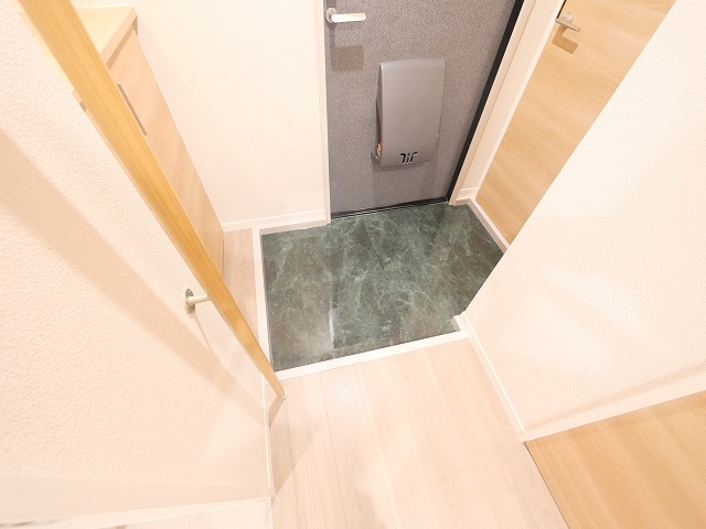 玄関　落ち着いた玄関です