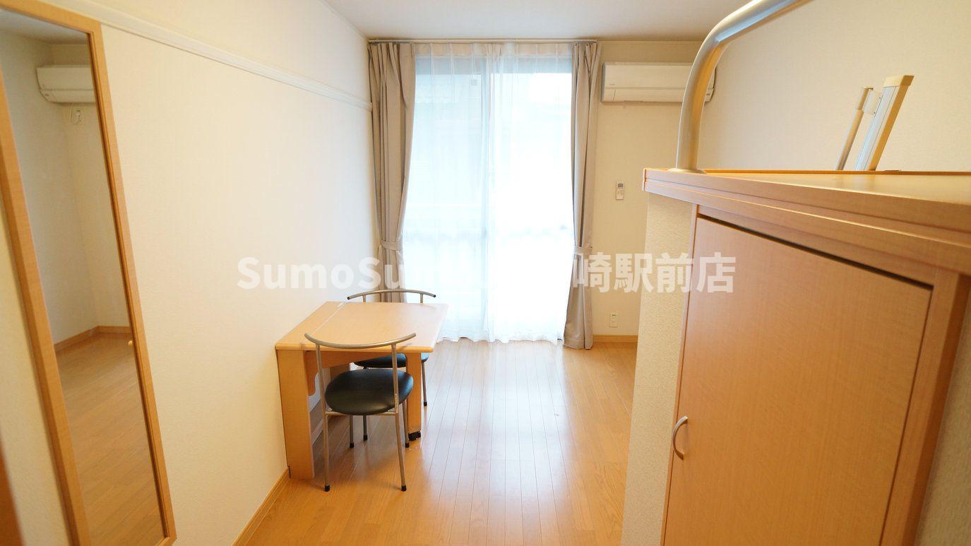 その他部屋・スペース　広くて明るい寝室