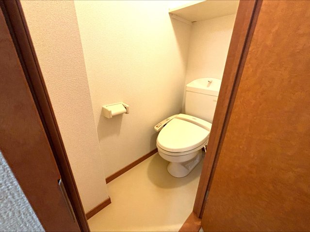 トイレ　別号室の写真イメージです（現状優先）