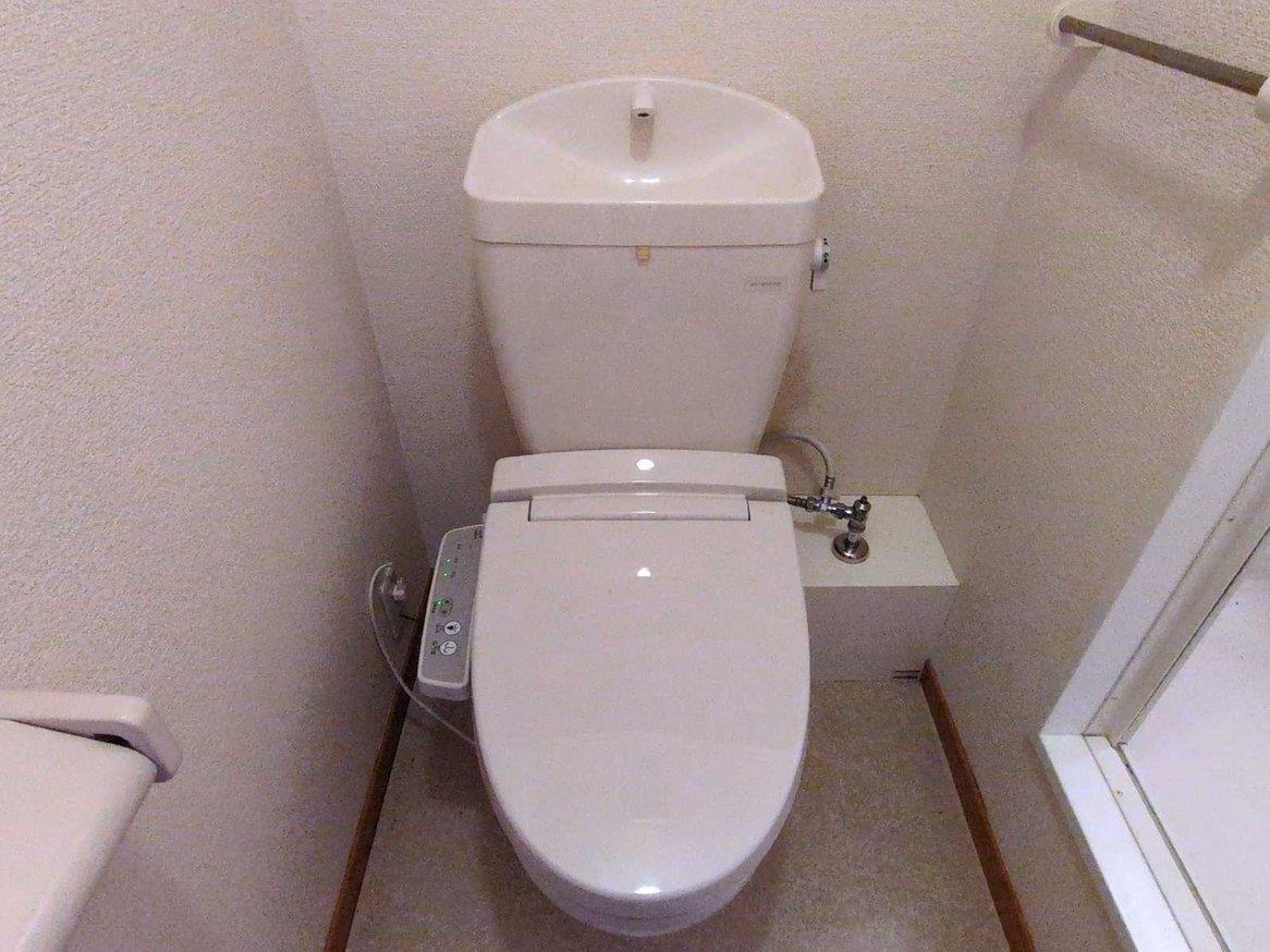ＪＲ播但線 砥堀駅 徒歩10分 2階建 築20年のトイレ写真