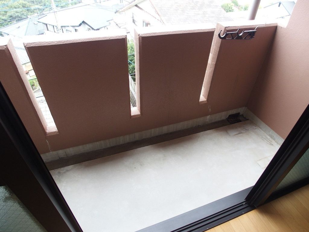 バルコニー　※別フロアの写真です