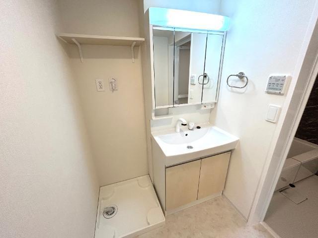 洗面設備　同仕様