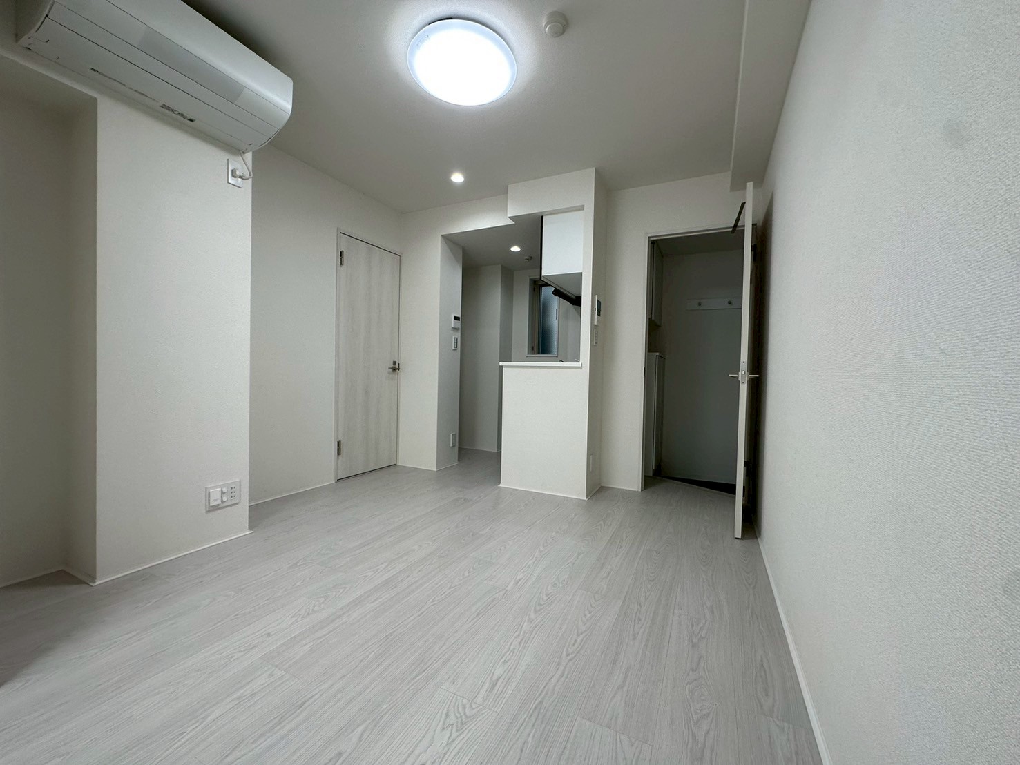 b’CASA調布SOUTH COURTの内装写真