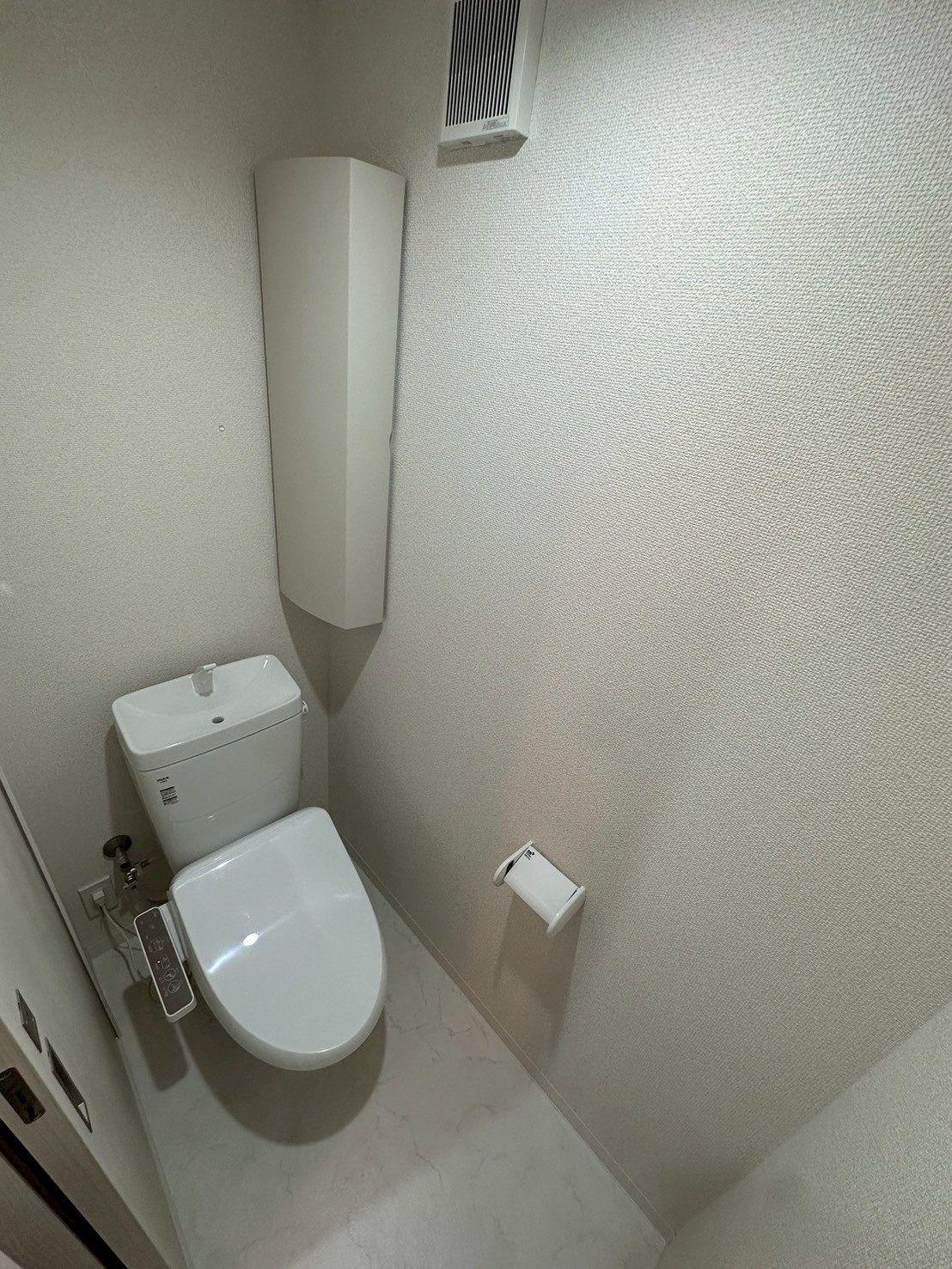 b’CASA調布SOUTH COURTのトイレ写真