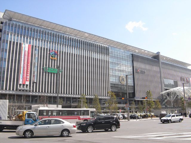 ショッピングセンター　博多阪急（ショッピングセンター）まで870m