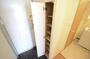 玄関　靴箱