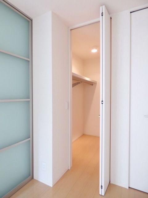 収納　ウォークインクローゼット