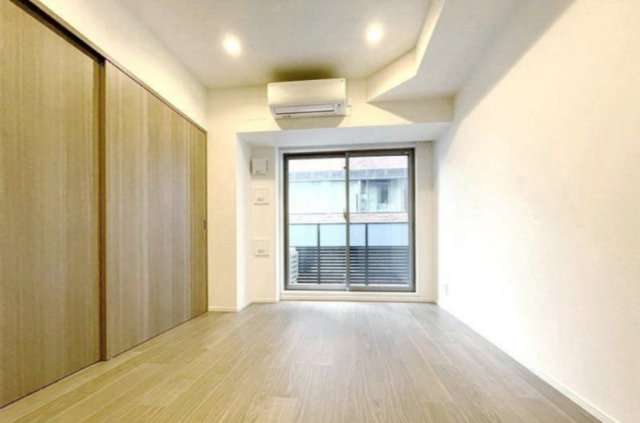 居室・リビング　※別部屋の参考写真です。