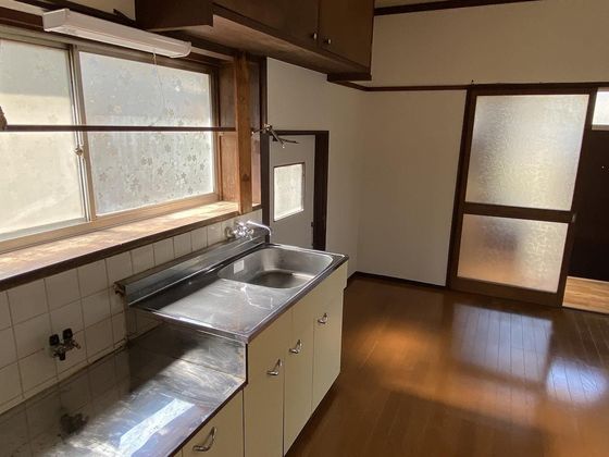 キッチン　※別号室の写真です。