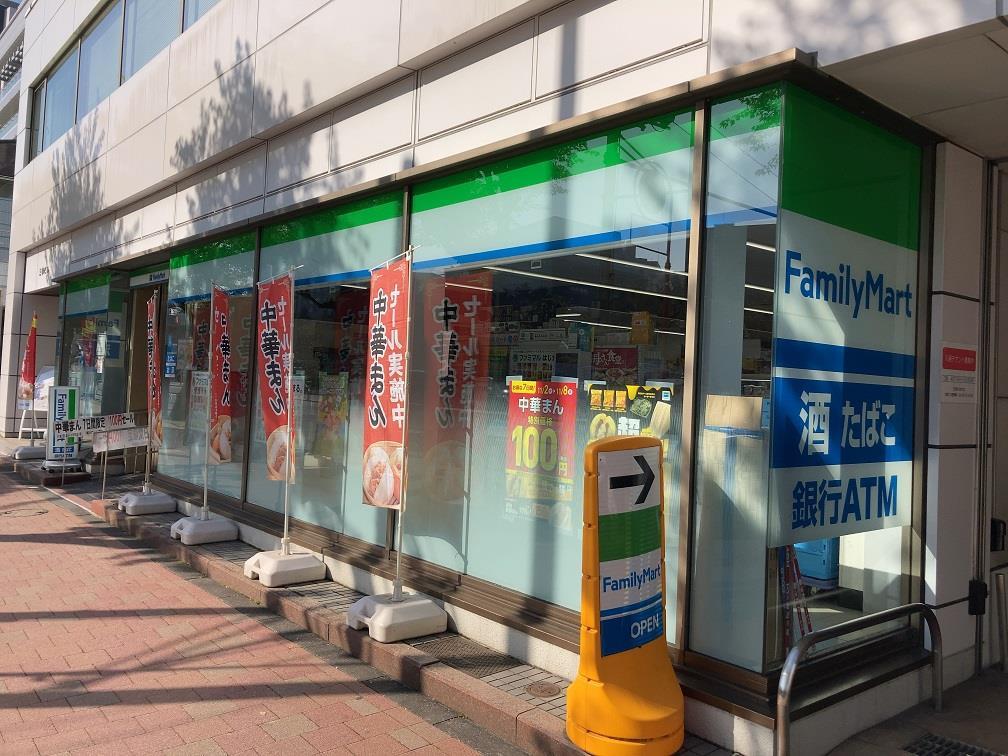 コンビニ　ファミリーマート神楽坂一丁目店（コンビニ）まで114m