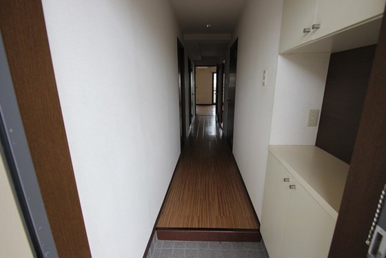 玄関　※別室の写真です