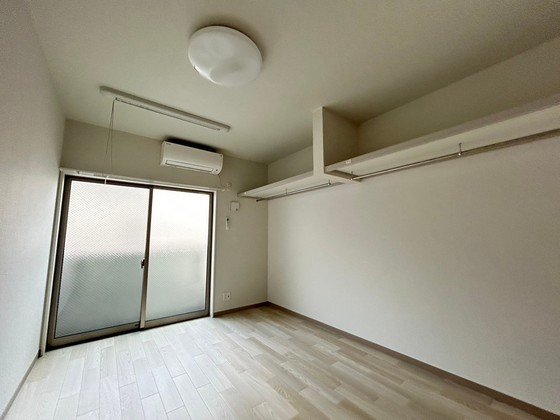 居室・リビング　※別部屋の写真です