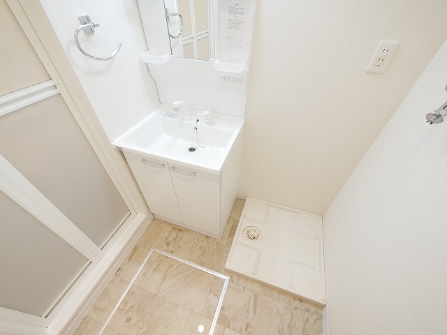 洗面設備　広い洗面スペース